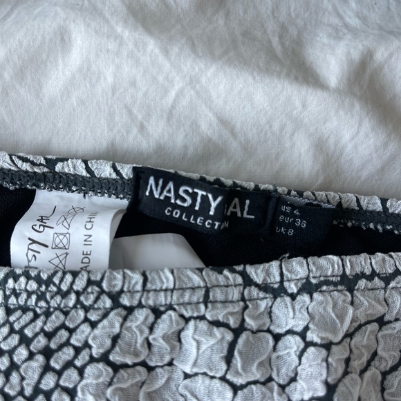 Reptile Print Crossover Underwire Bikini Set - Picture 3 of 6